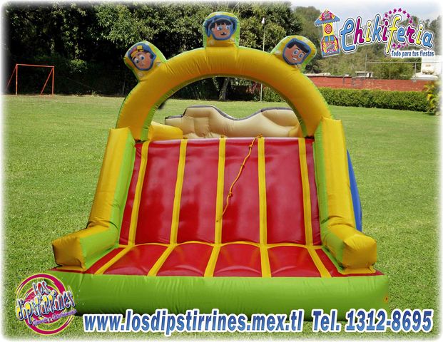 2 CHAVO DEL 8 CON ESCALADORA  3.5M X 5.5M